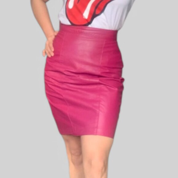 Danier Dresses & Skirts - DANIER 100%  Leather  Pink Skirt   Small size